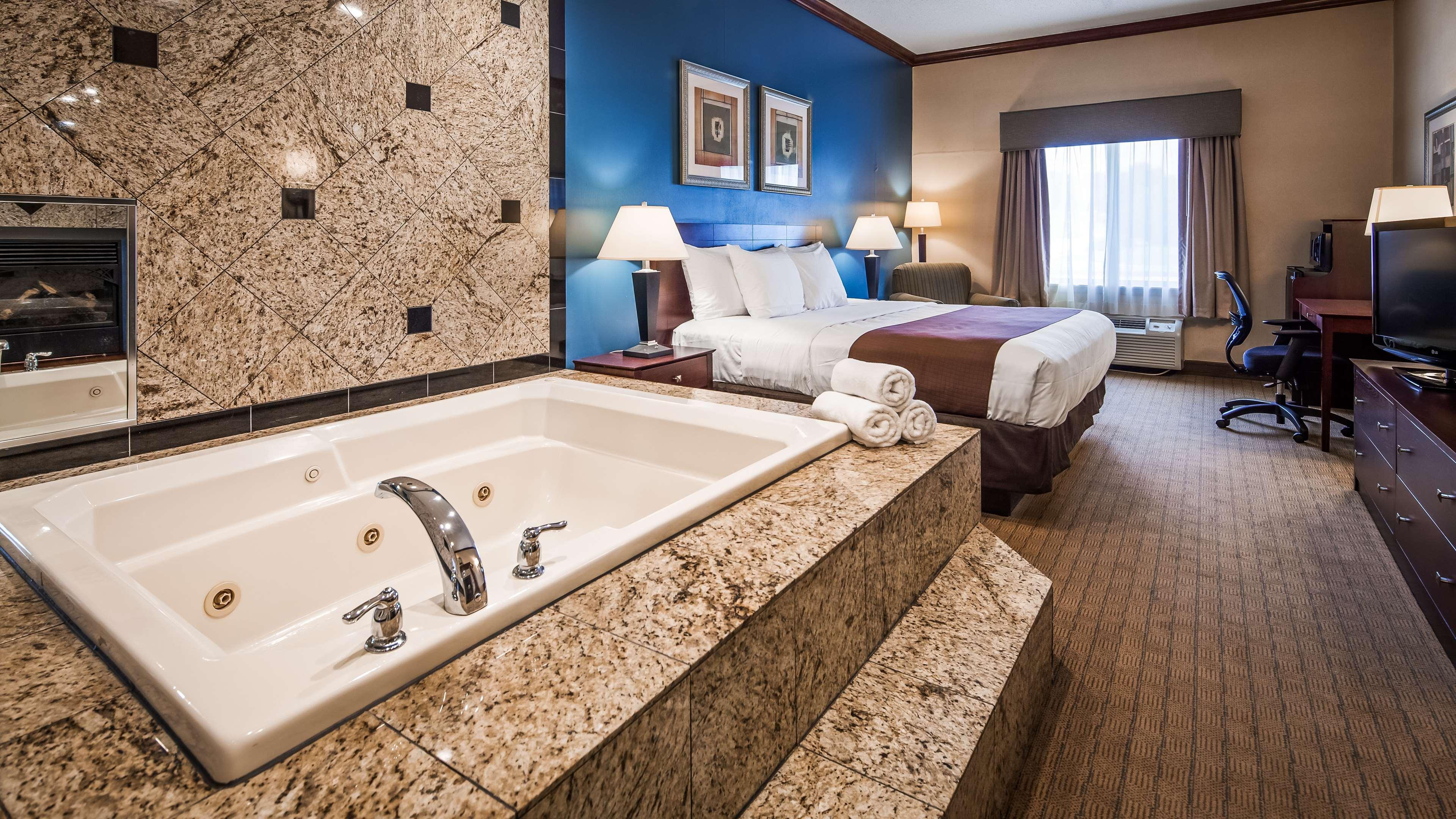 Express & - - Glassboro By Ihg